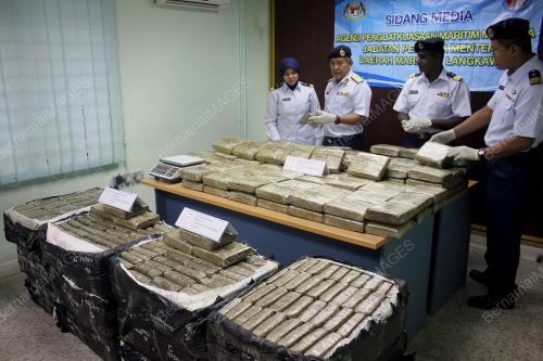 LGK03_04062017_GANJA_2