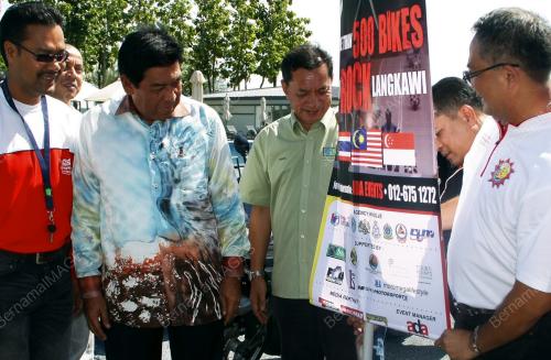 LGK03_12042012_PELANCARAN