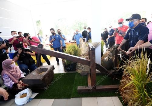 DATUK SERI RONALD KIANDEE