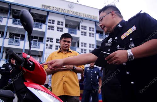 LGK03_16102016_PELEKAT_BARCOD