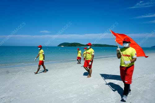 PANTAI CHENANG