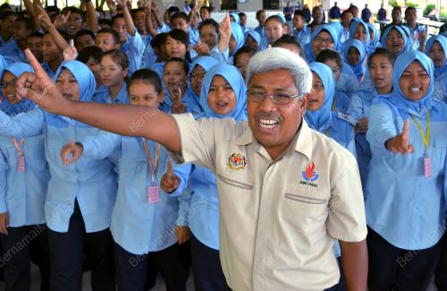 LGK03_25042013_SEMANGAT_1