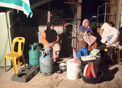 57 RUMAH MUSNAH DALAM KEBAKARAN