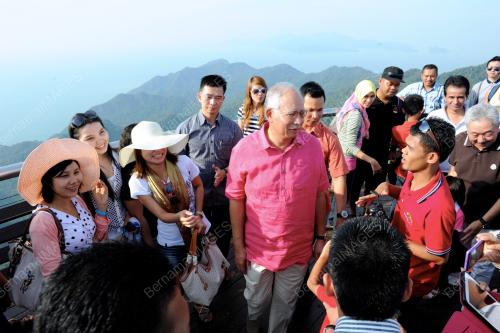 LGK04_02022014_PM_PENGUNJUNG