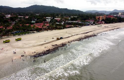SIPUT PANTAI CHENANG