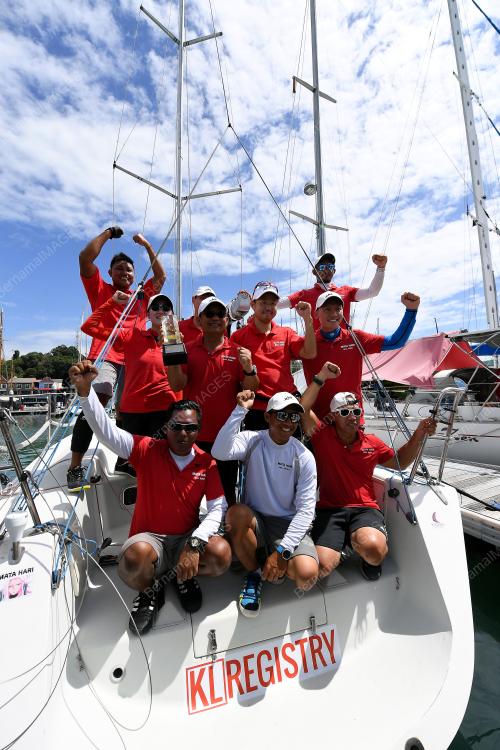 LGK04_12012019_REGATTA_BN201901077597