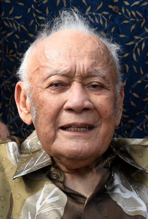 TAN SRI ARSHAD AYUB