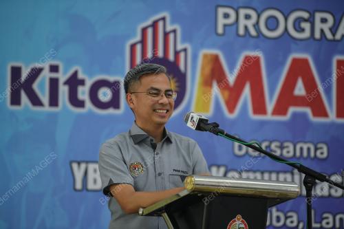 FAHMI FADZIL