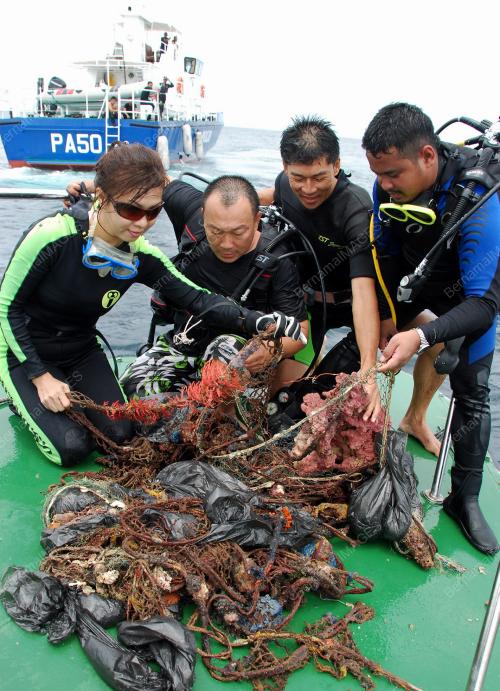 PROGRAM BERSIH DASAR LAUT