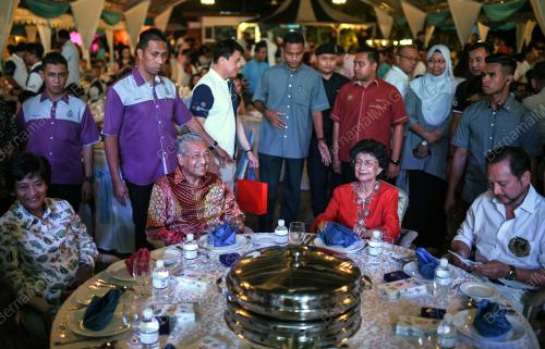 TUN DR MAHATHIR MOHAMAD
