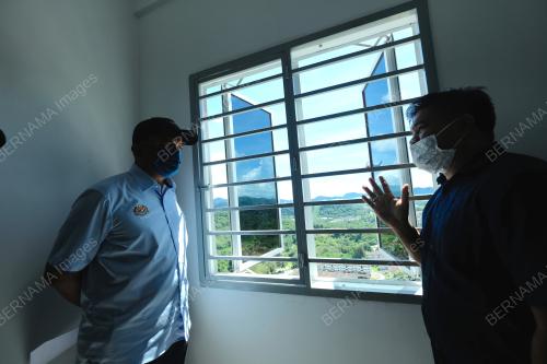 DATUK SERI REEZAL MERICAN NAINA MERICAN