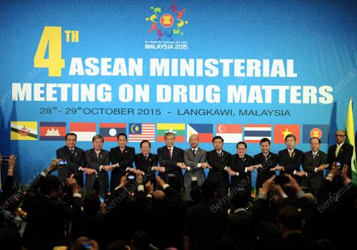 LGK06_29102015_ASEAN