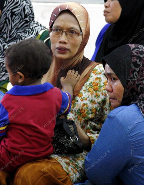 LGK06_30062012_ISTERI_MANGSA
