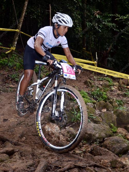 LGK07_04102013_PELUMBA_NEGARA