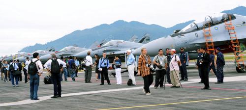 MEDIA MELAWAT PERSIAPAN LIMA '11