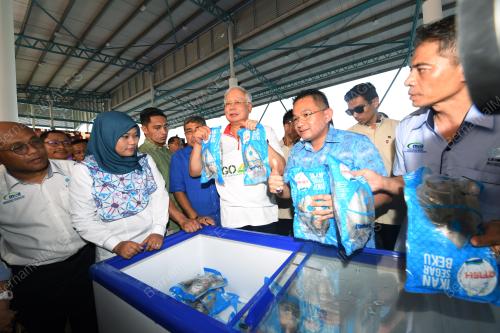 LGK07_17022018_NELAYAN_BN201802159107