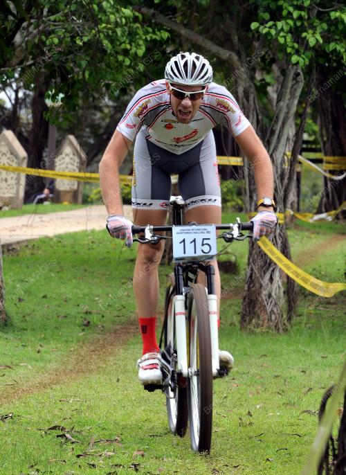 LGK09_30092013_LIMBC