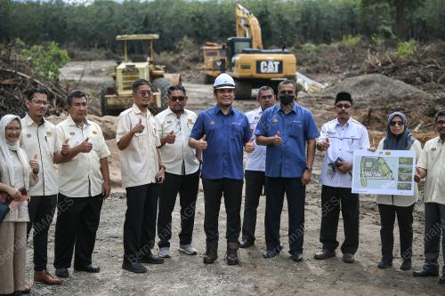DATUK DR MOHD RADZI JIDIN