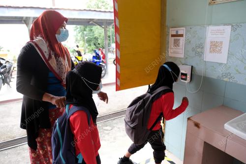 SEKOLAH LANGKAWI DI BUKA
