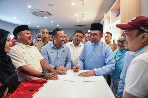 DATUK SERI ANWAR IBRAHIM