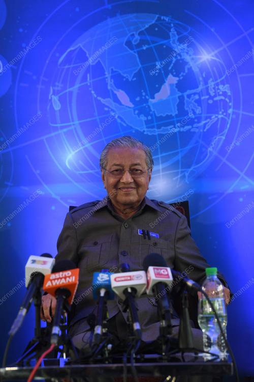 TUN DR MAHATHIR MOHAMAD