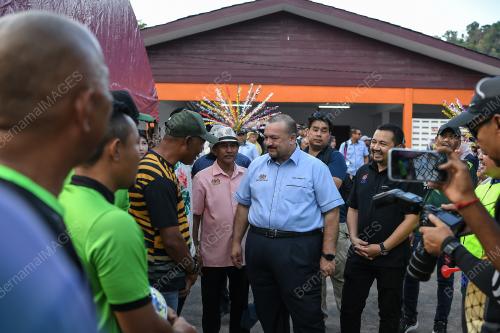 DATUK SERI AMIR HAMZAH AZIZAN
