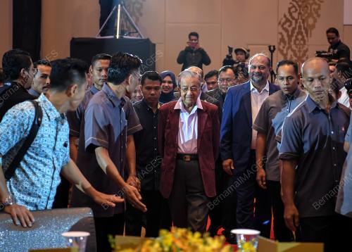 TUN DR MAHATHIR MOHAMAD