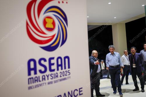DATUK SERI MOHAMAD HASAN