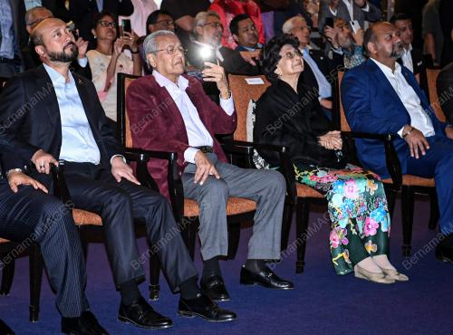 TUN DR MAHATHIR MOHAMAD