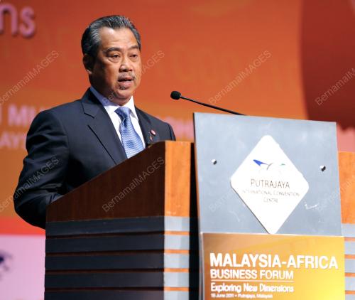 TAN SRI MUHYIDDIN YASSIN