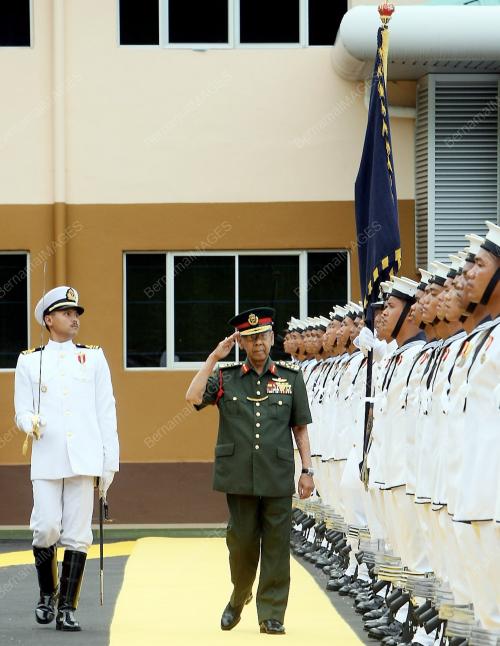 TUANKU ABDUL HALIM MU'ADZAM SHAH