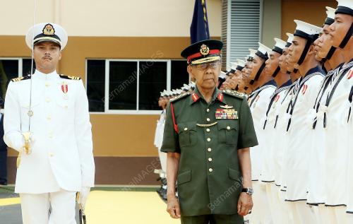 TUANKU ABDUL HALIM MU'ADZAM SHAH