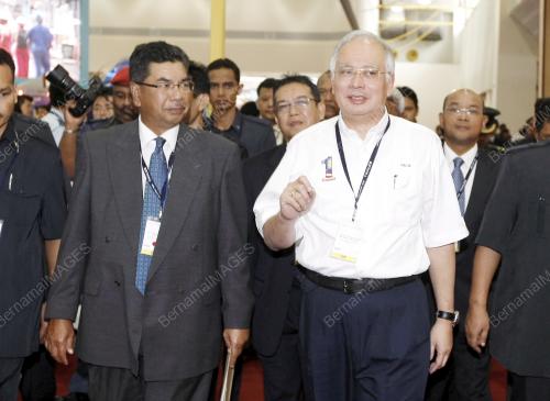MOHD NAJIB TUN ABDUL RAZAK