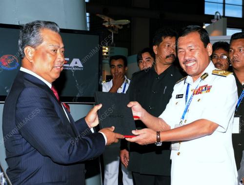 TAN SRI MUHYIDDIN YASSIN