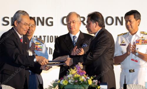 NAJIB TUN ABDUL RAZAK