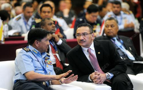 LIMA05_18032015_AIR_CHIEFS