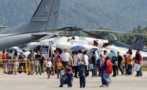LIMA 2005