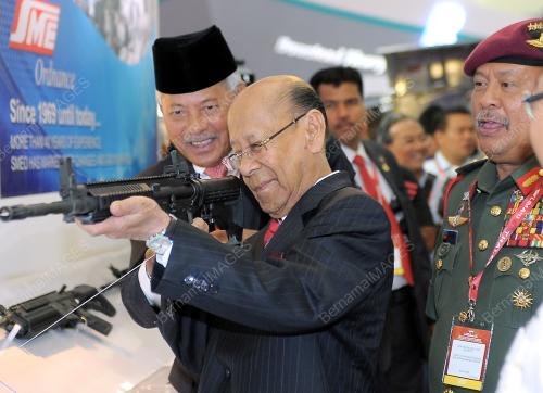LIMA08_28032013_AGONG