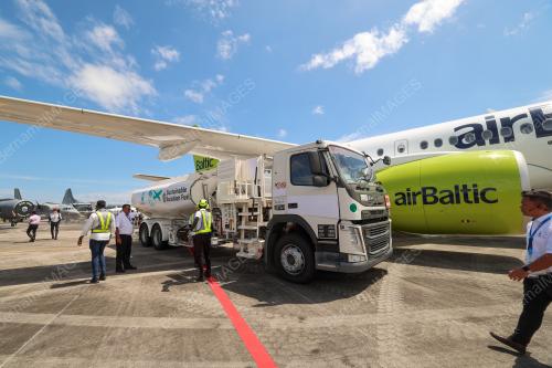 AIRBUS A220 SINGLE AISLE AIRCRAFT