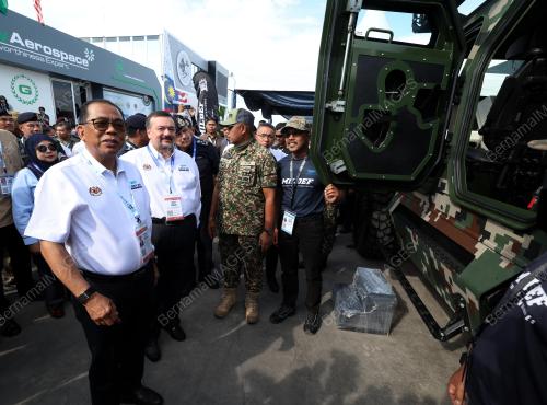 DATUK SERI MOHAMED KHALED NORDIN
