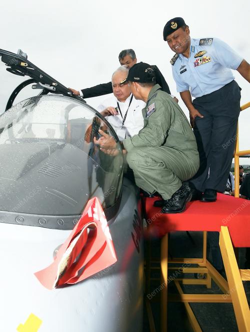 DATUK SERI NAJIB TUN RAZAK