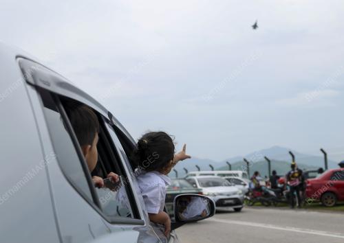 PAMERAN MARITIM DAN AEROANGKASA LANGKAWI