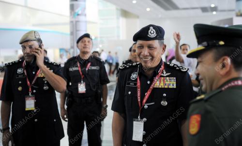 LIMA20_27032013_KUNJUNGAN_RASMI01