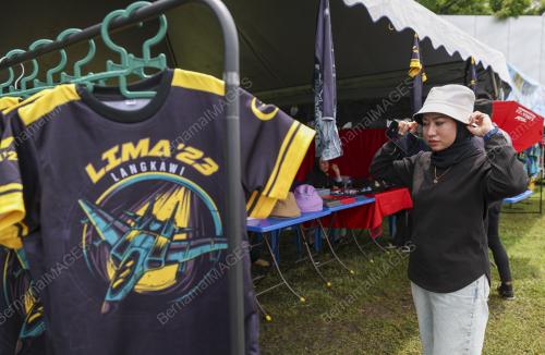 PENIAGA BAJU LIMA'23