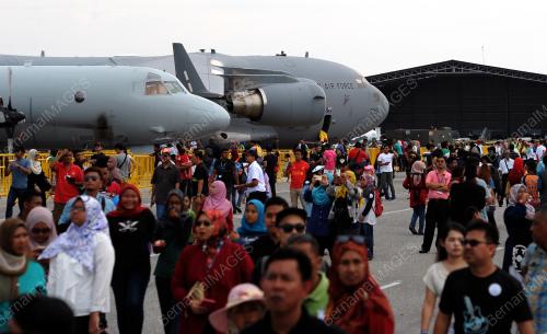 LIMA35_24032017_PENGUNJUNG