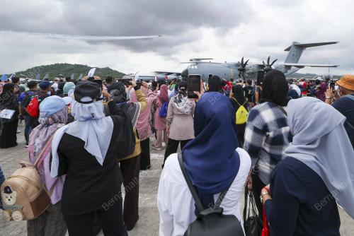 PAMERAN MARITIM DAN AEROANGKASA LANGKAWI