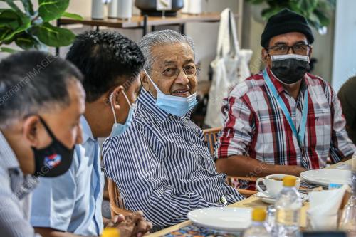 TUN DR MAHATHIR MOHAMAD