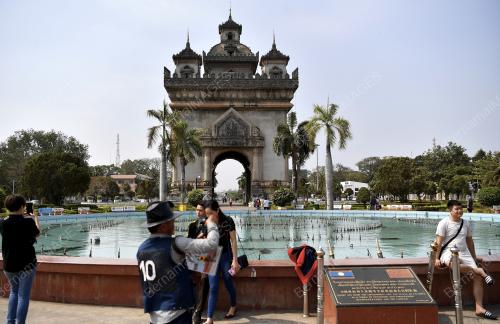 PATUXAI MONUMENT