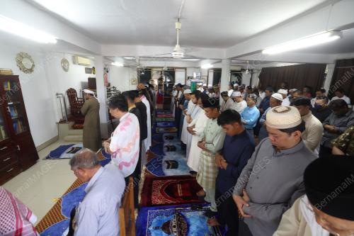 MINORITI ISLAM LAOS SAMBUT AIDILADHA