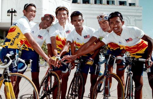 LTDL01-23_01_2000 MALAYSIAN TEAM